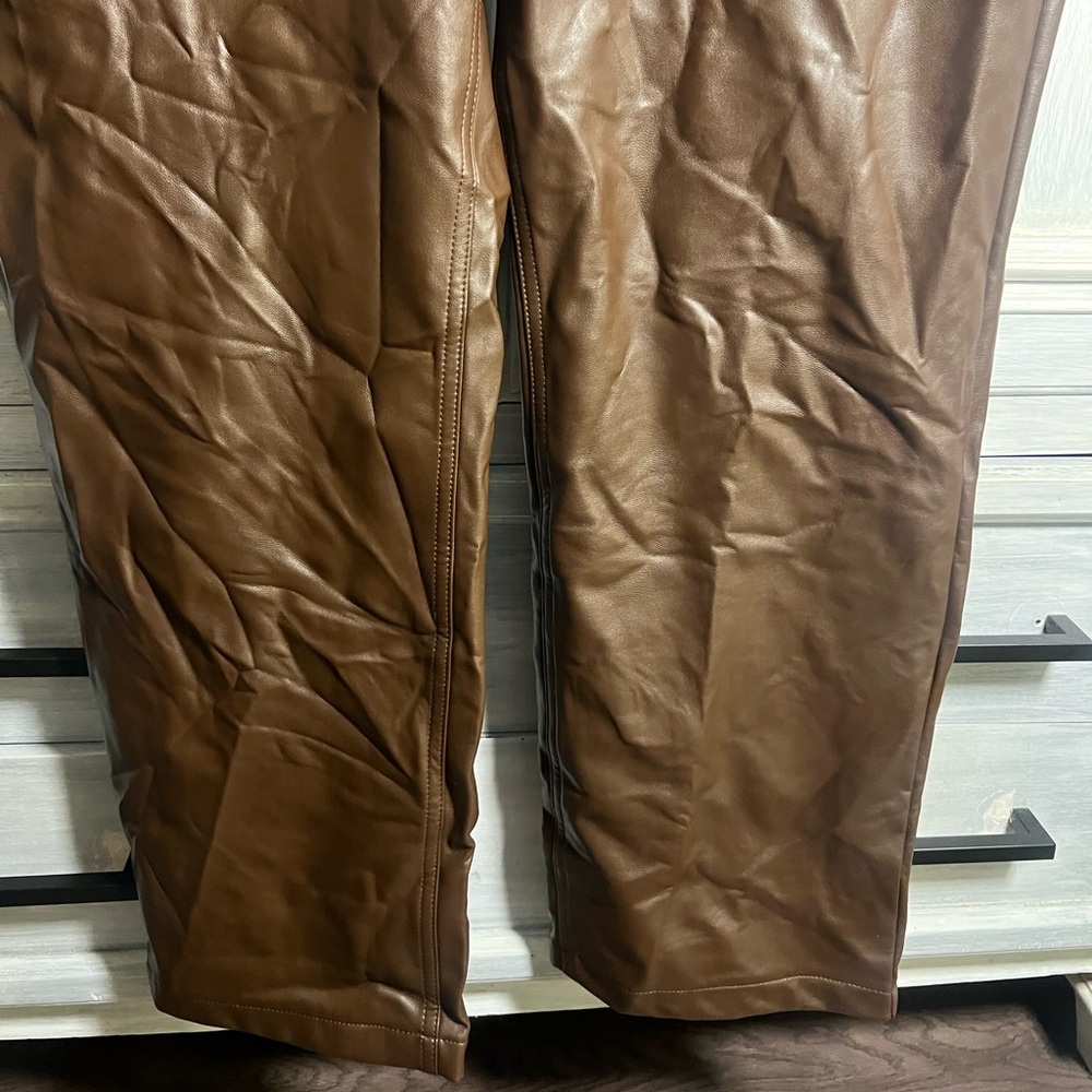 Abercrombie Curve Love Vegan Leather Dark Brown 90’s Straight Pants Ultra High - Picture 7 of 12